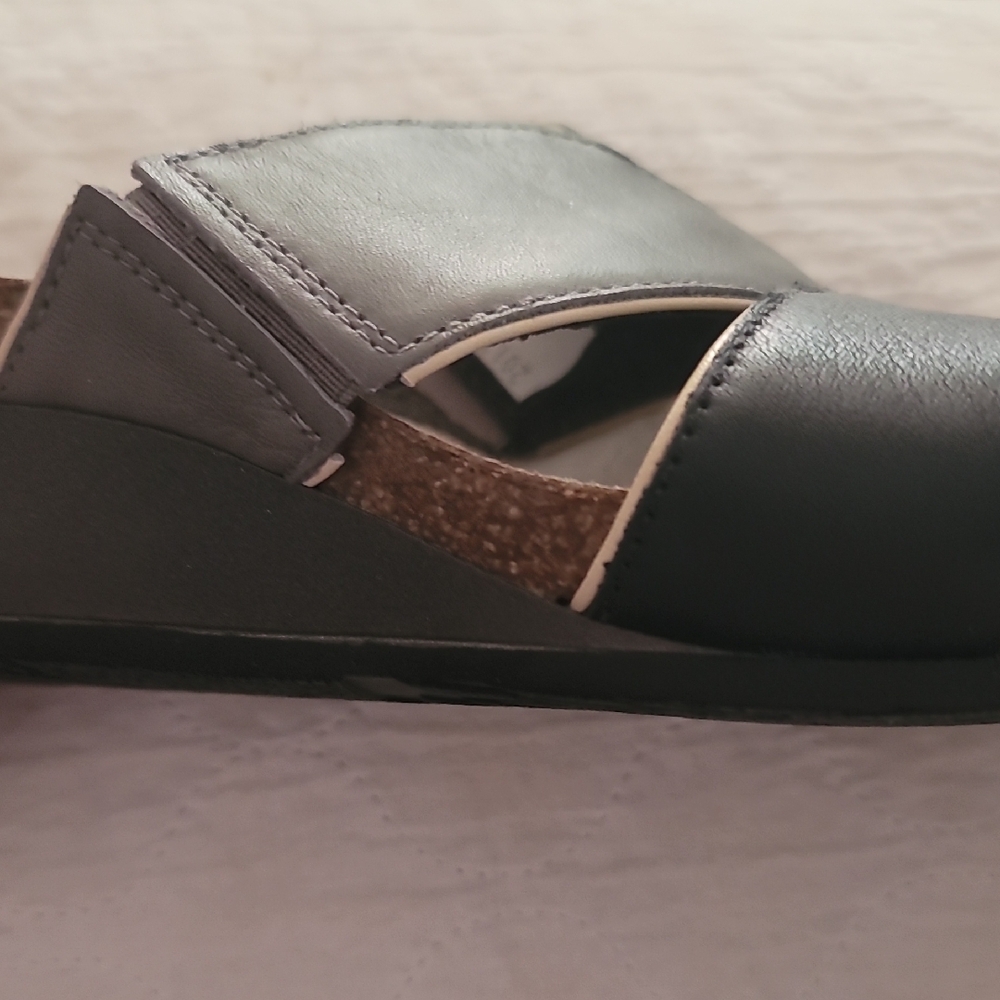 Naot Genuine Leather Sandals - Picture 7 of 8